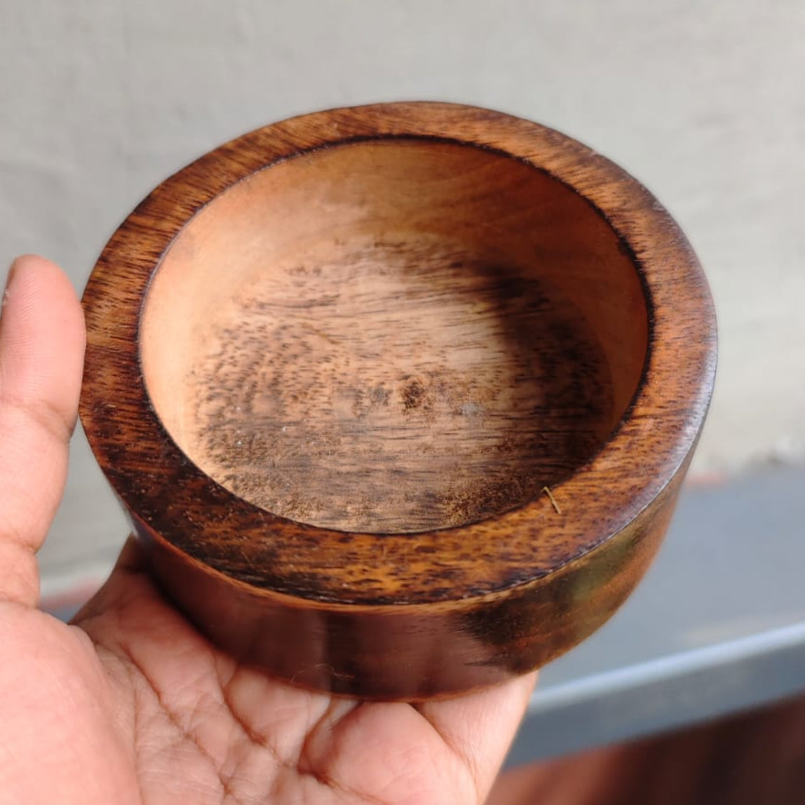 ROUND FLAT WOODEN BOWL 4 INCH