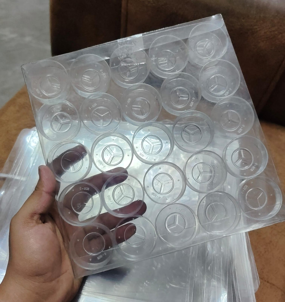 BOX 15(25 T LIGHT BOX)