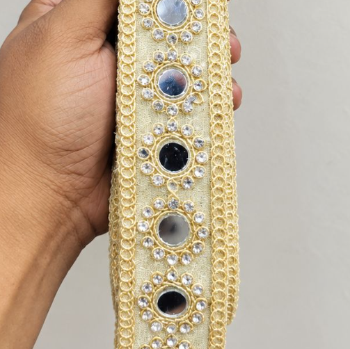 DECORATIVE LACES 01