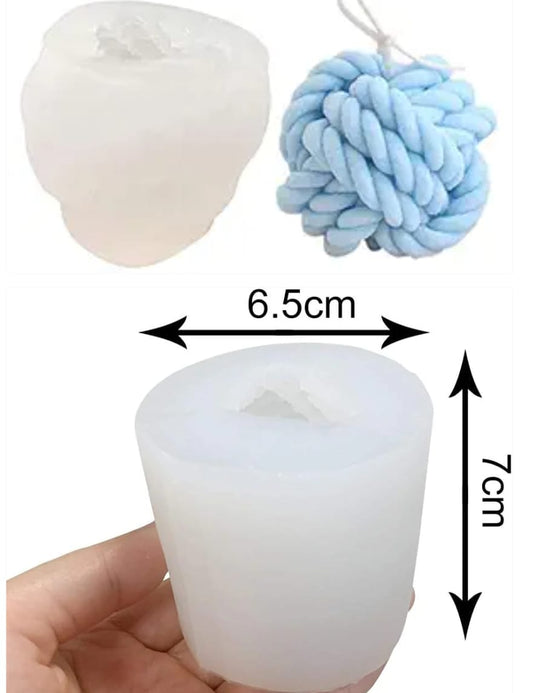 Woolen Ball 0024