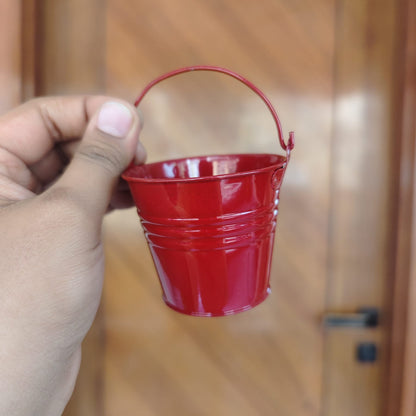 BUCKET (HOLI)