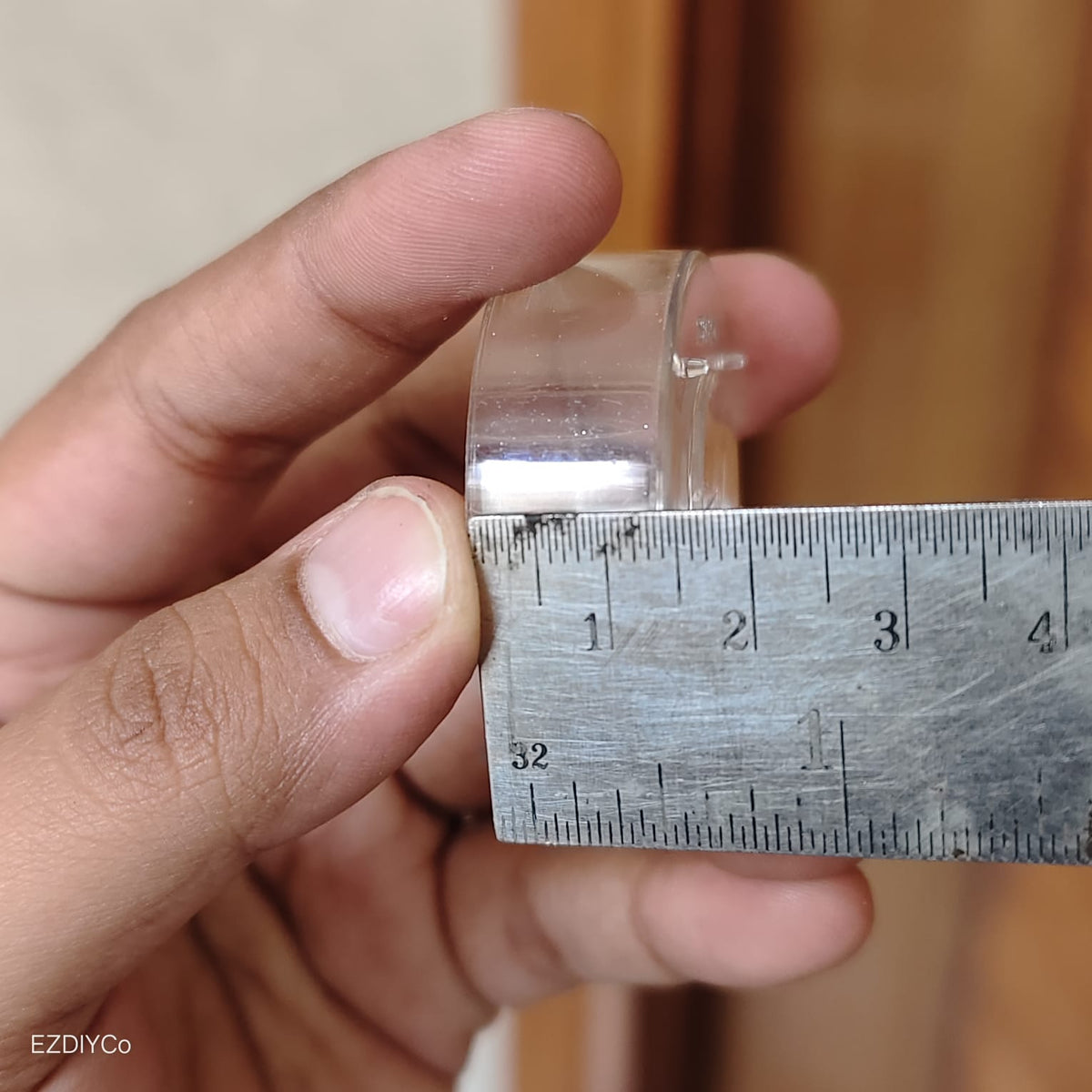 ROUND POLYCARBONATE CUPS 3.8*1.9 CM